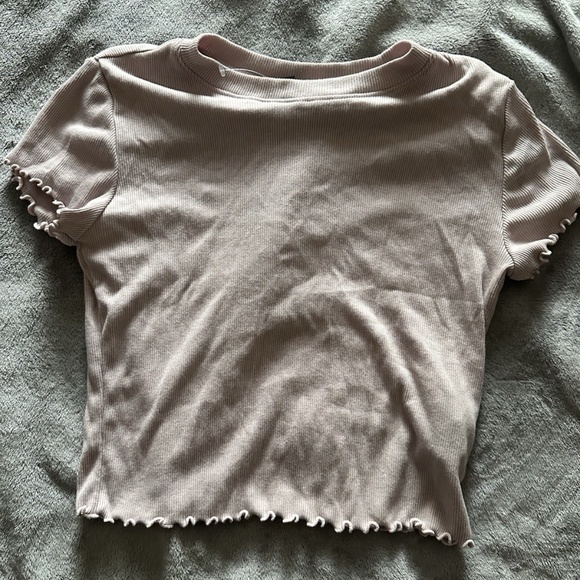 Forever 21 Size S Short Sleeve Ruffle Crop Top Lavender Soft - Picture 1 of 3